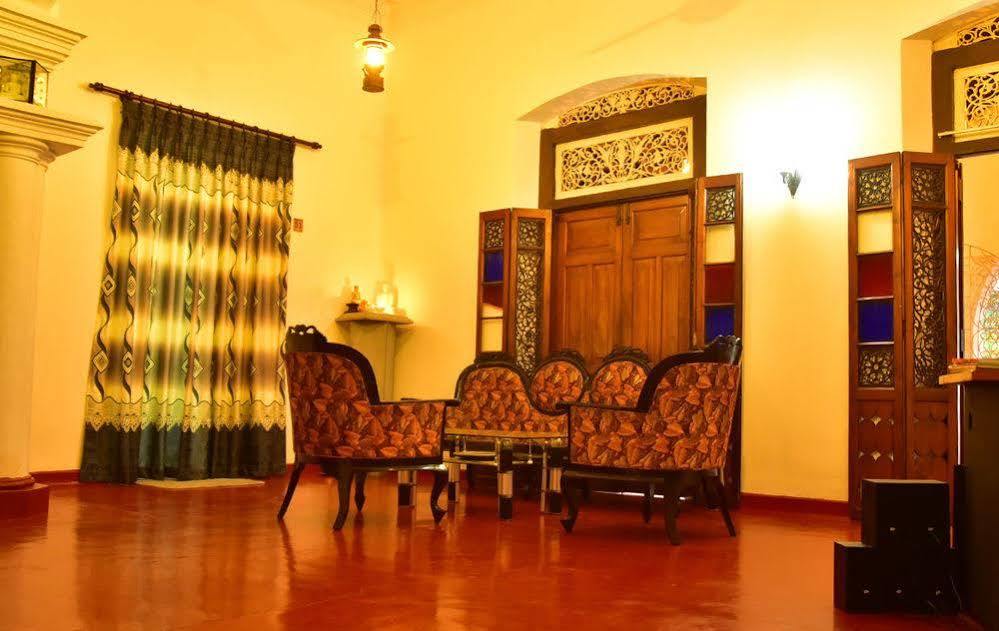 Walawwa Dutch House Hotel Ja-Ela Exterior foto